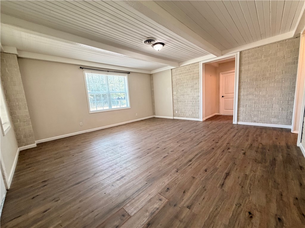 11150 Up River Property Photo 7