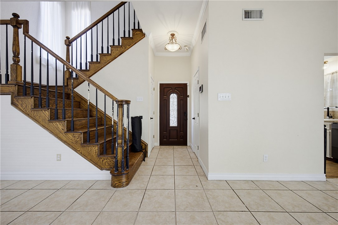 14732 Prairie Creek Dr Property Photo 3