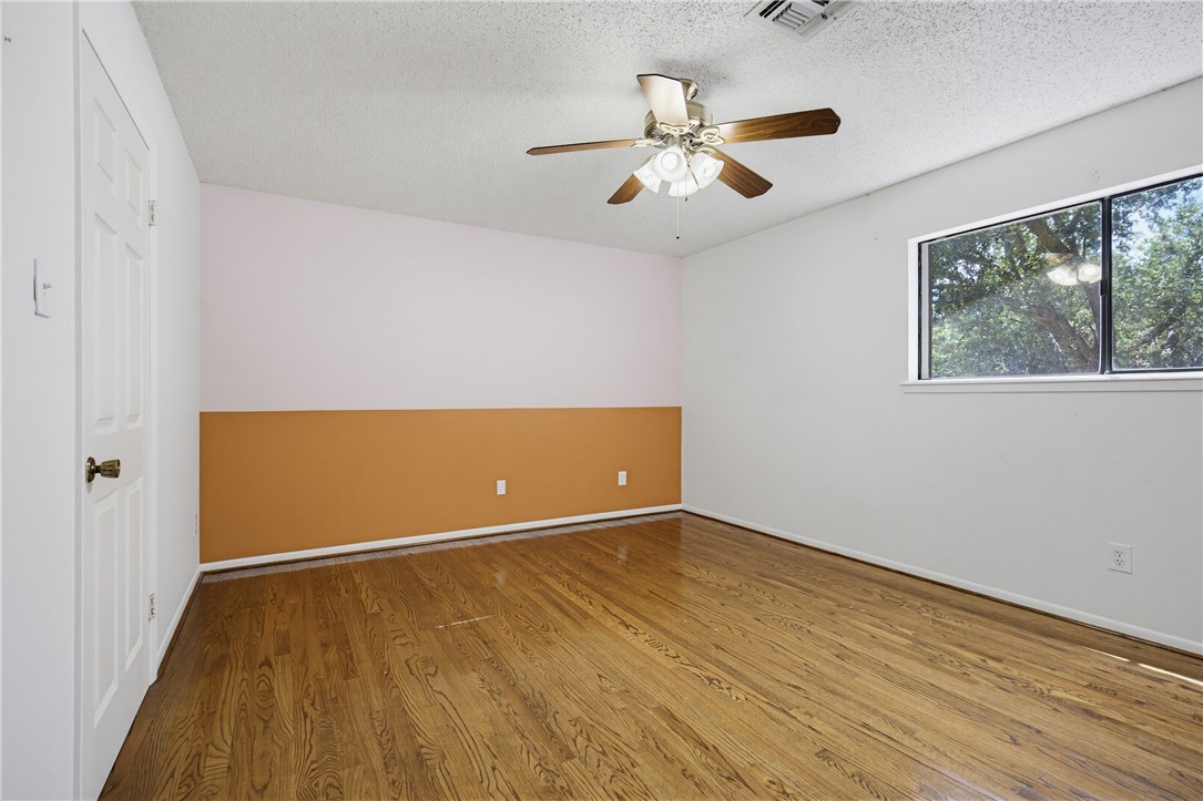 14732 Prairie Creek Dr Property Photo 17