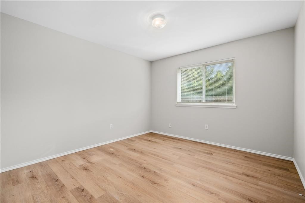 426 Oak Harbor Dr Property Photo 14