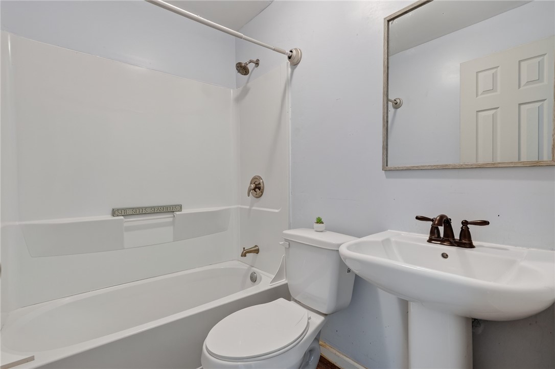 114 W Shady Oak Property Photo 14