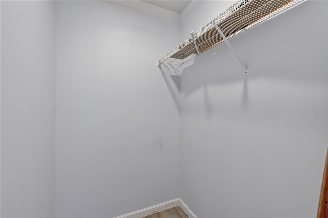 114 W Shady Oak Property Photo 32