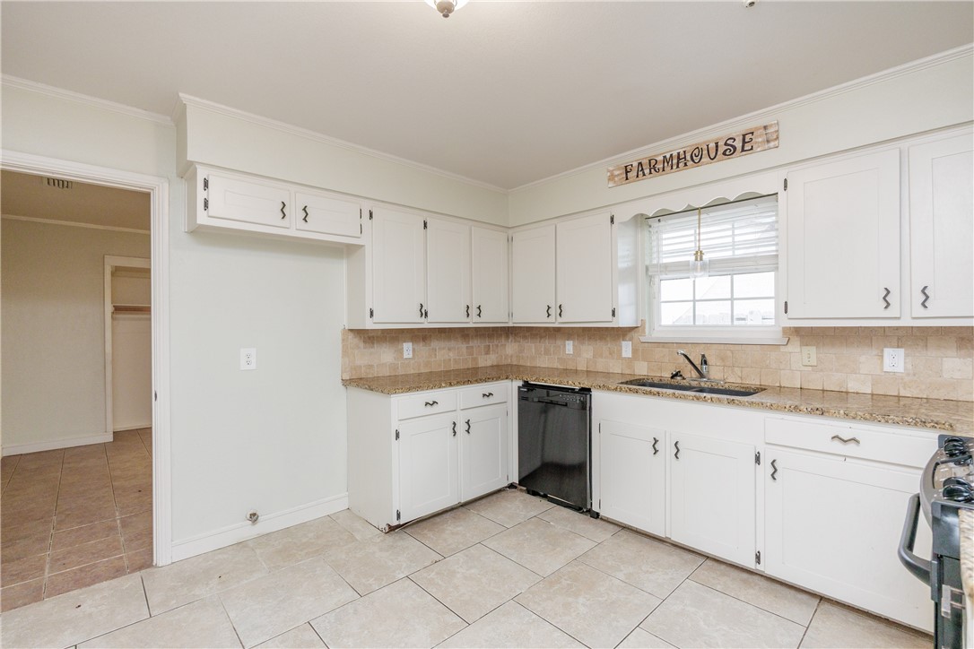 6702 Sahara Dr Property Photo 15