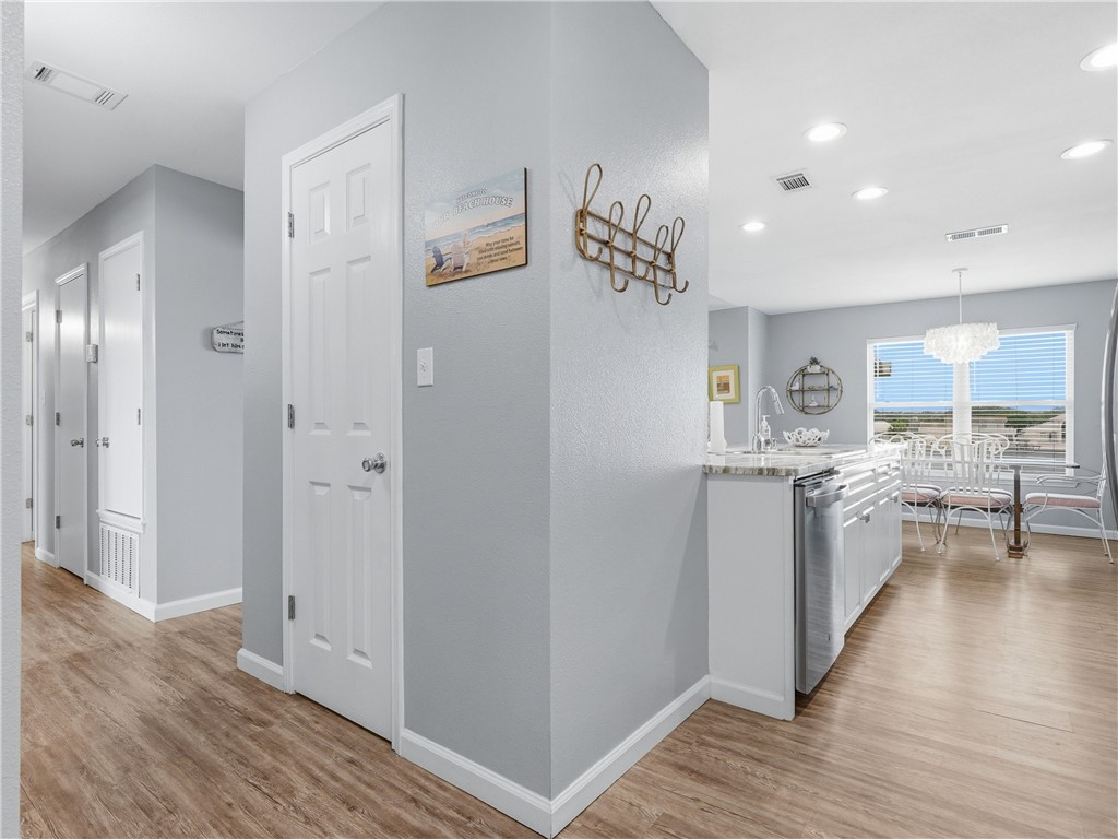 2515 Bayhouse Dr Property Photo 4