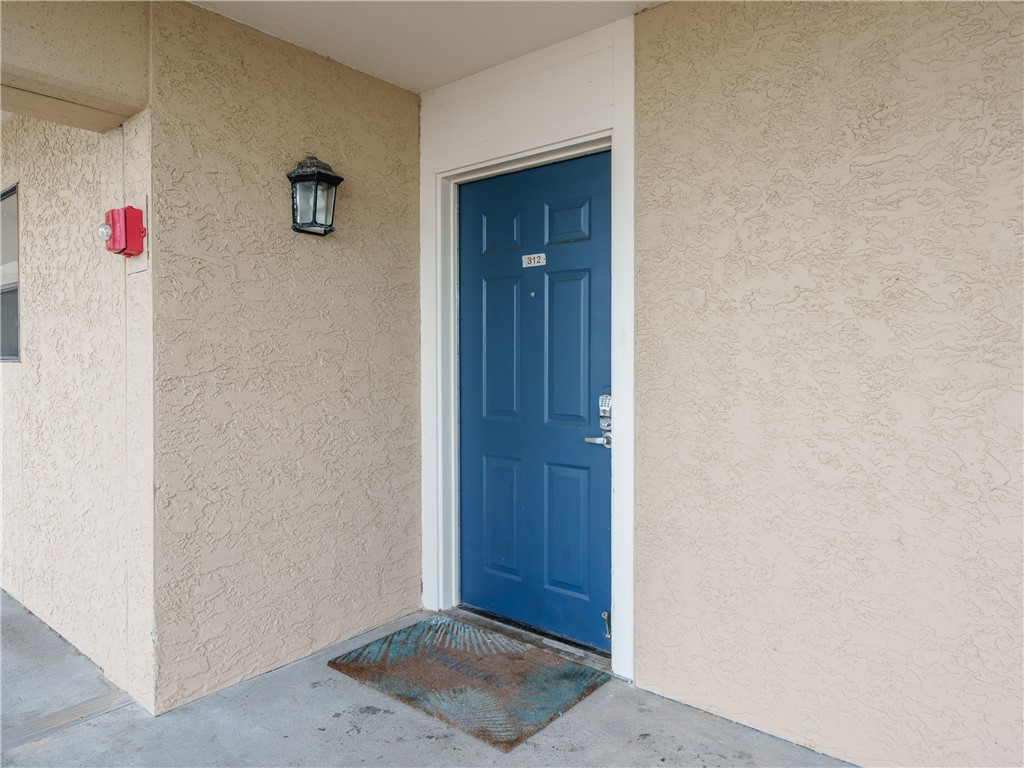 1021 S Water St 312 Property Photo 3