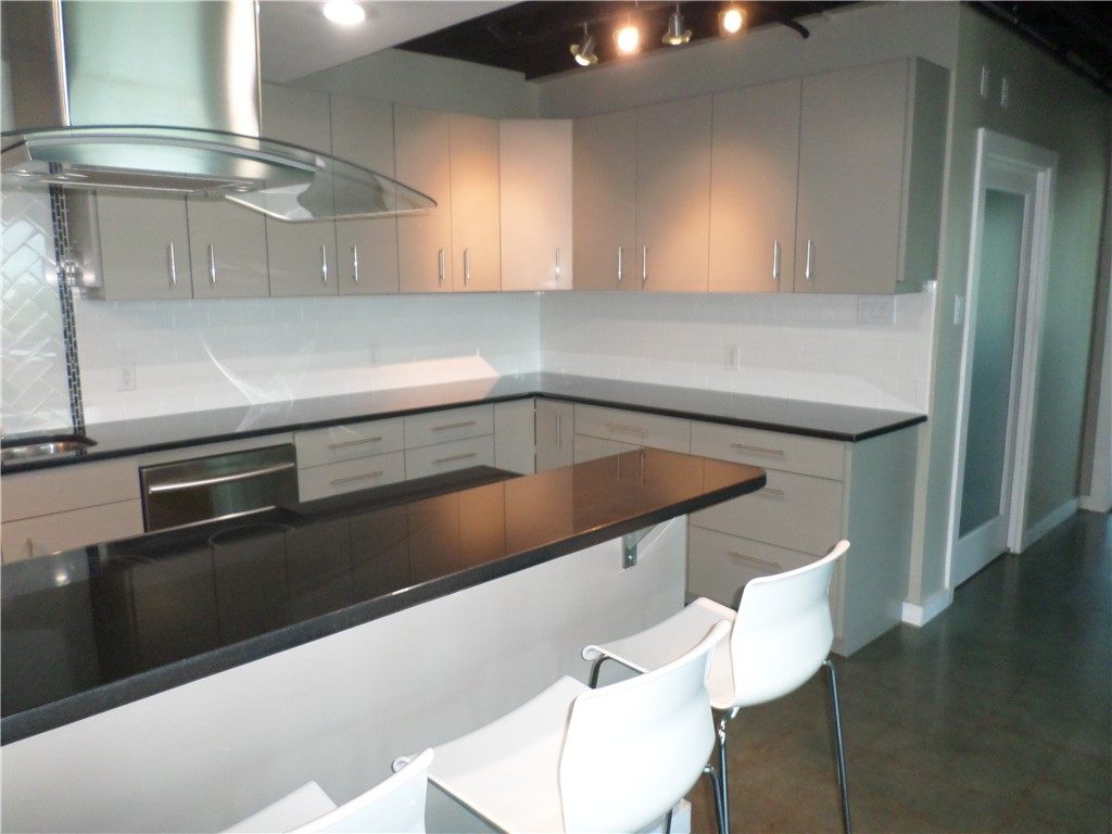 901 N Upper Broadway St 306 Property Photo 5