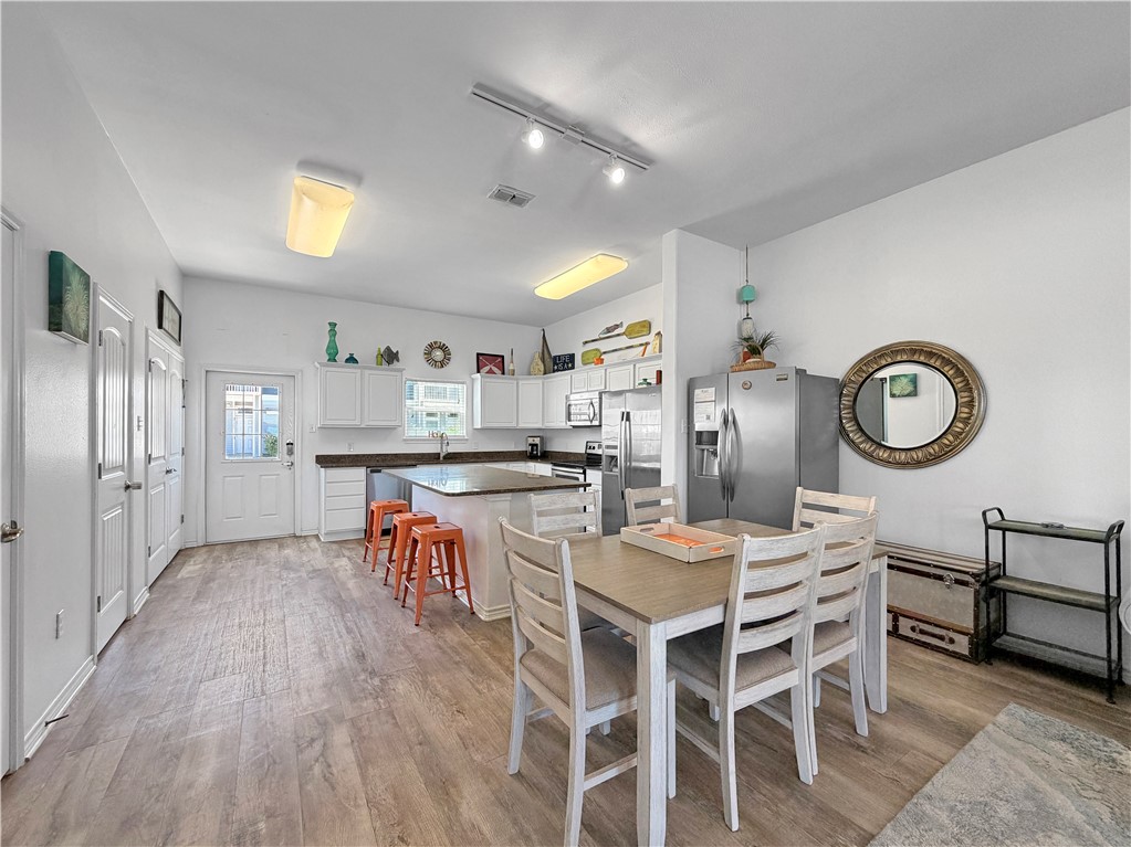 15232 Beach Way Dr Property Photo 11
