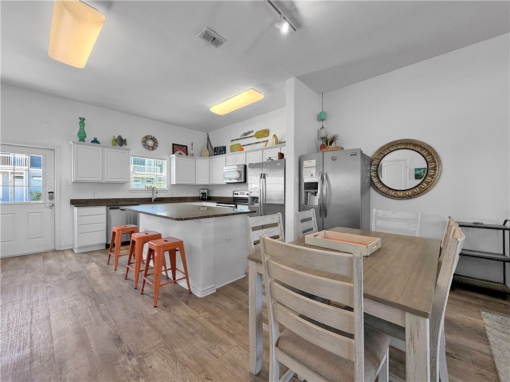 15232 Beach Way Dr Property Photo 12