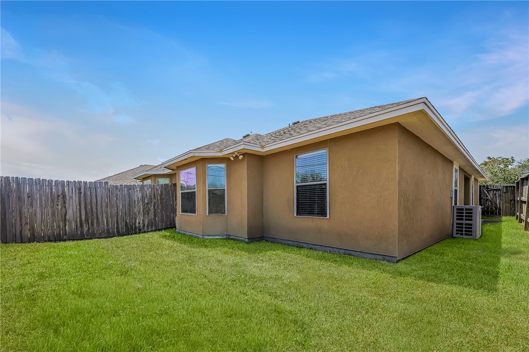 6618 Rhine Dr A Property Photo 22