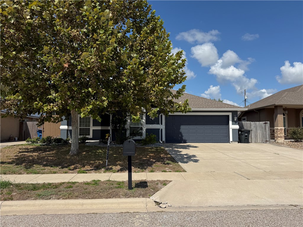 3826 Holland Dr Property Photo 4