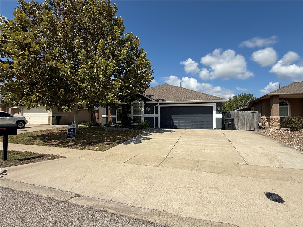3826 Holland Dr Property Photo 5