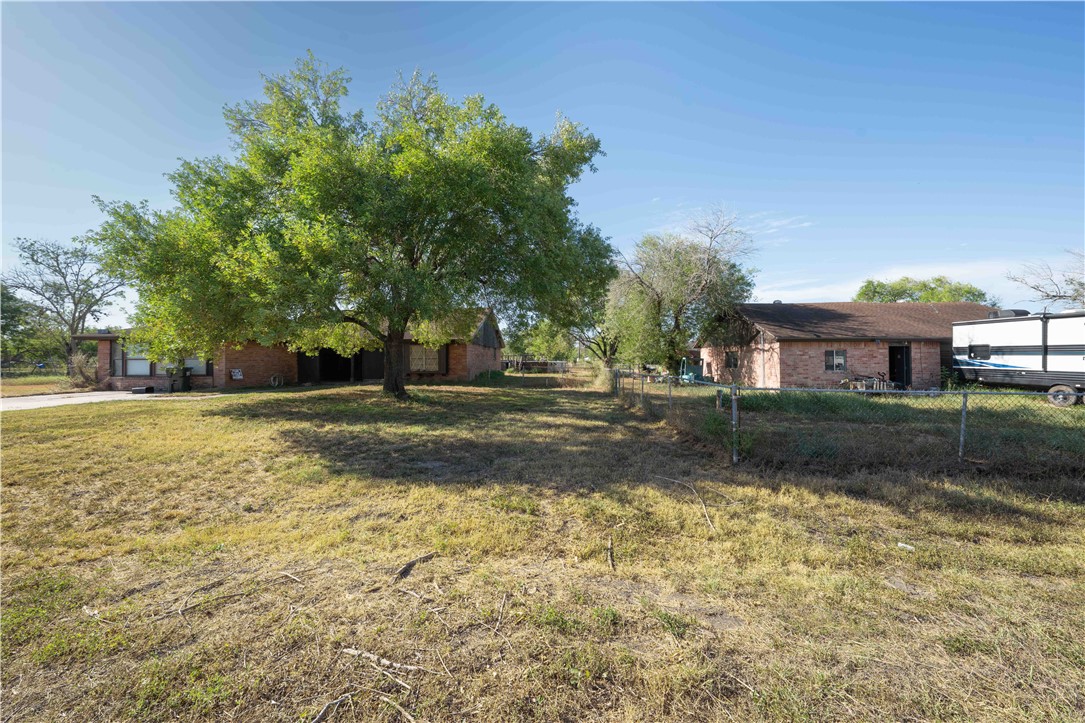 4132 Colony Dr Property Photo 4