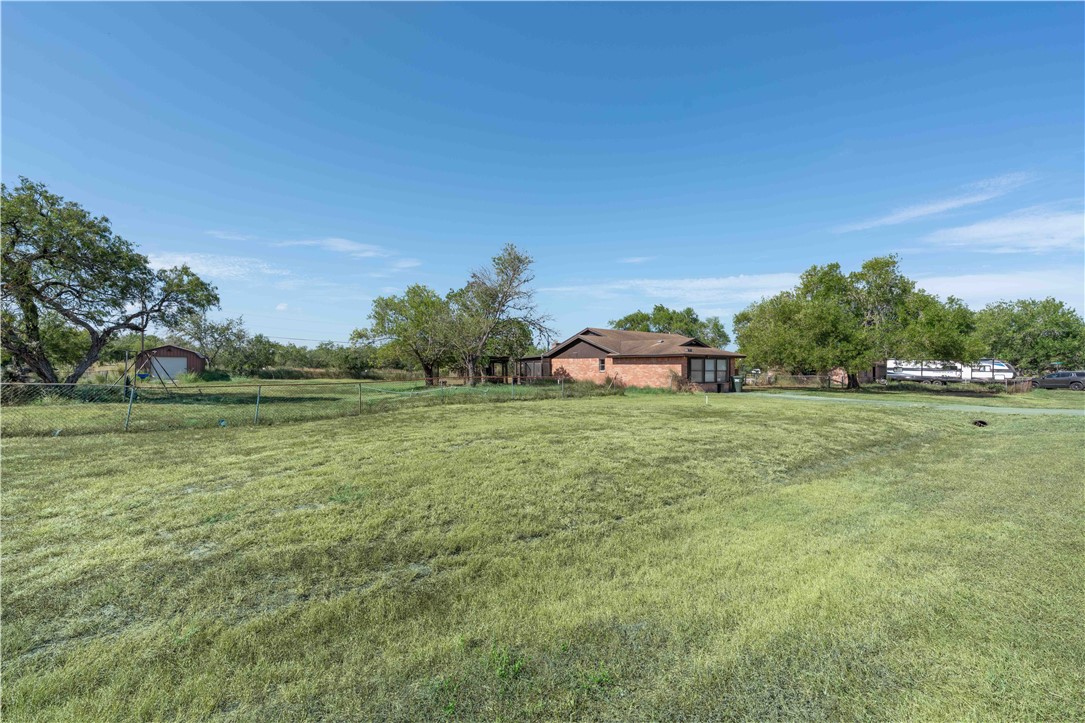 4132 Colony Dr Property Photo 8