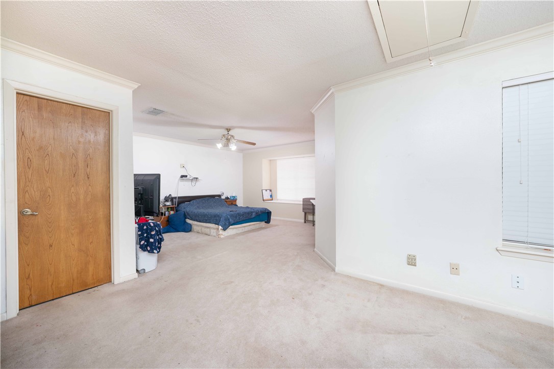 4132 Colony Dr Property Photo 25