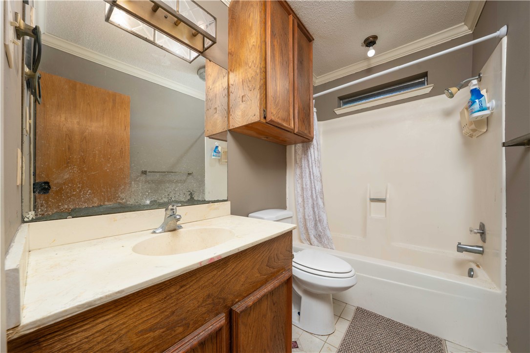 4132 Colony Dr Property Photo 28