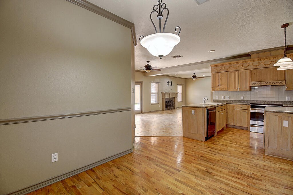 7642 Dallas St Property Photo 20