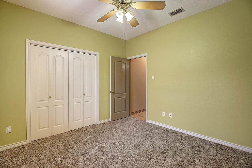 7642 Dallas St Property Photo 34