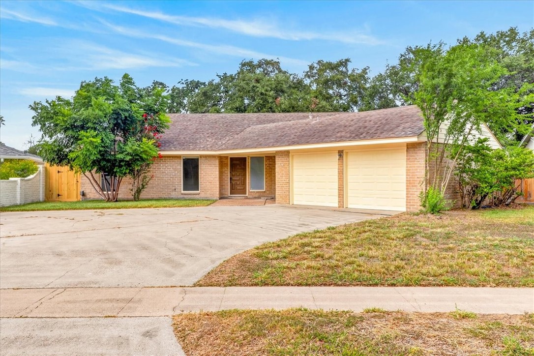 5037 Moultrie Dr Property Photo 1