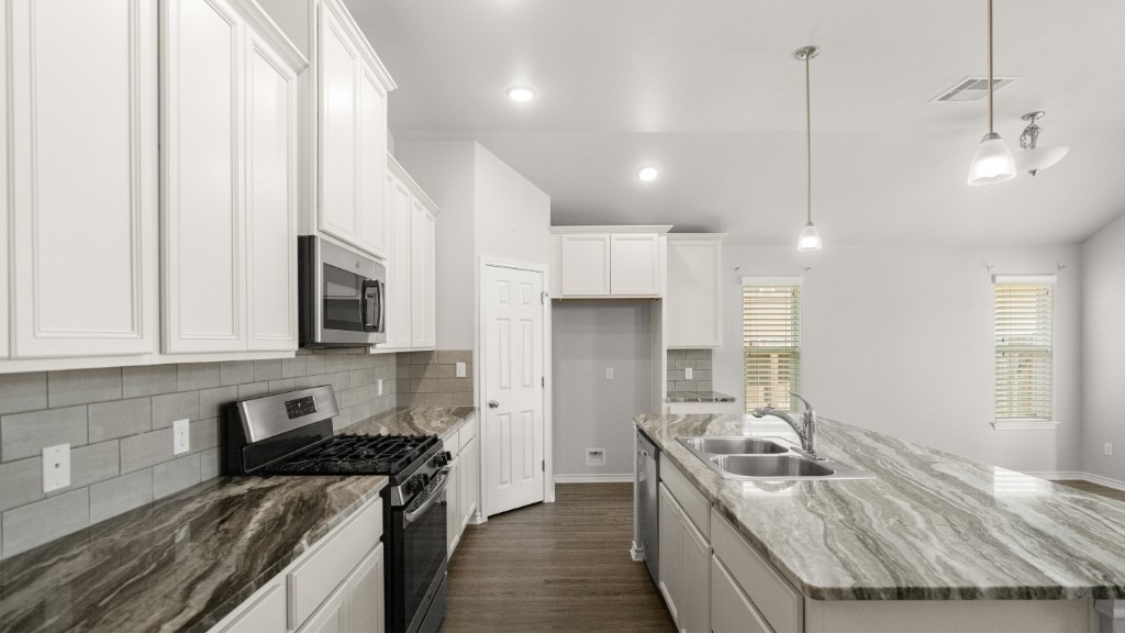 2106 Spoonbill Dr Property Photo 4