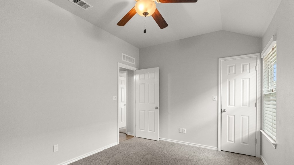 2106 Spoonbill Dr Property Photo 16
