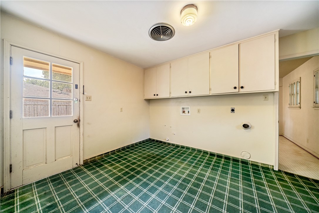 218 Mitchell St Property Photo 17