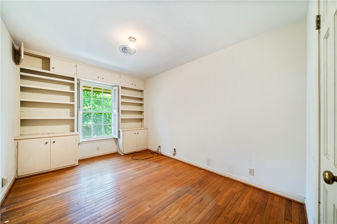 218 Mitchell St Property Photo 29