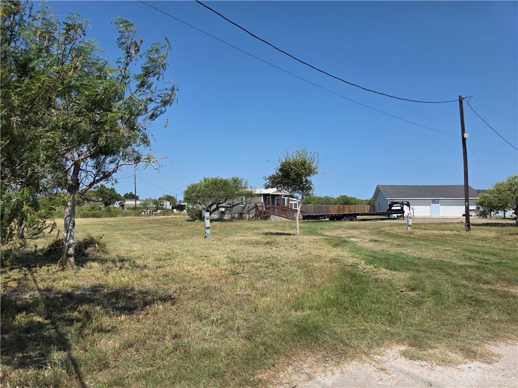 1401 Fm 1069 Property Photo 6