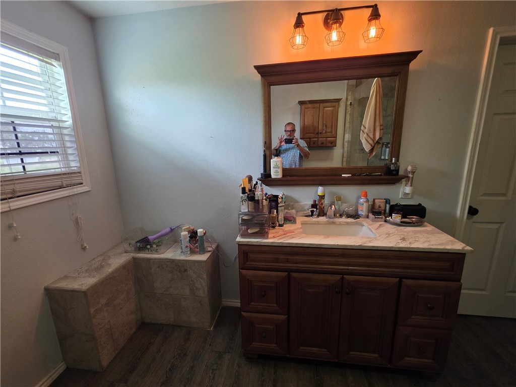 1401 Fm 1069 Property Photo 29