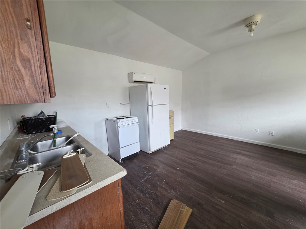 1401 Fm 1069 Property Photo 37