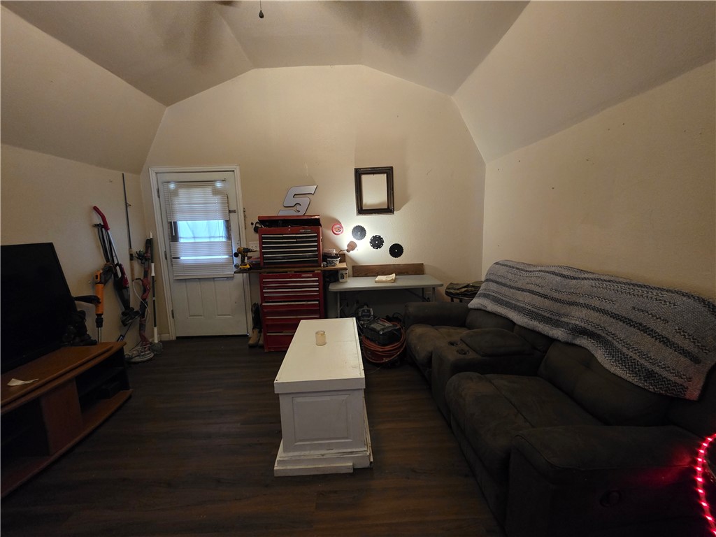 1401 Fm 1069 Property Photo 39
