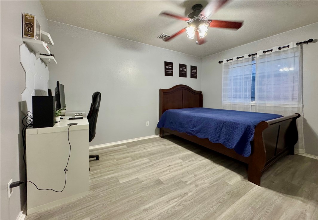 2111 Bay Breeze Property Photo 24