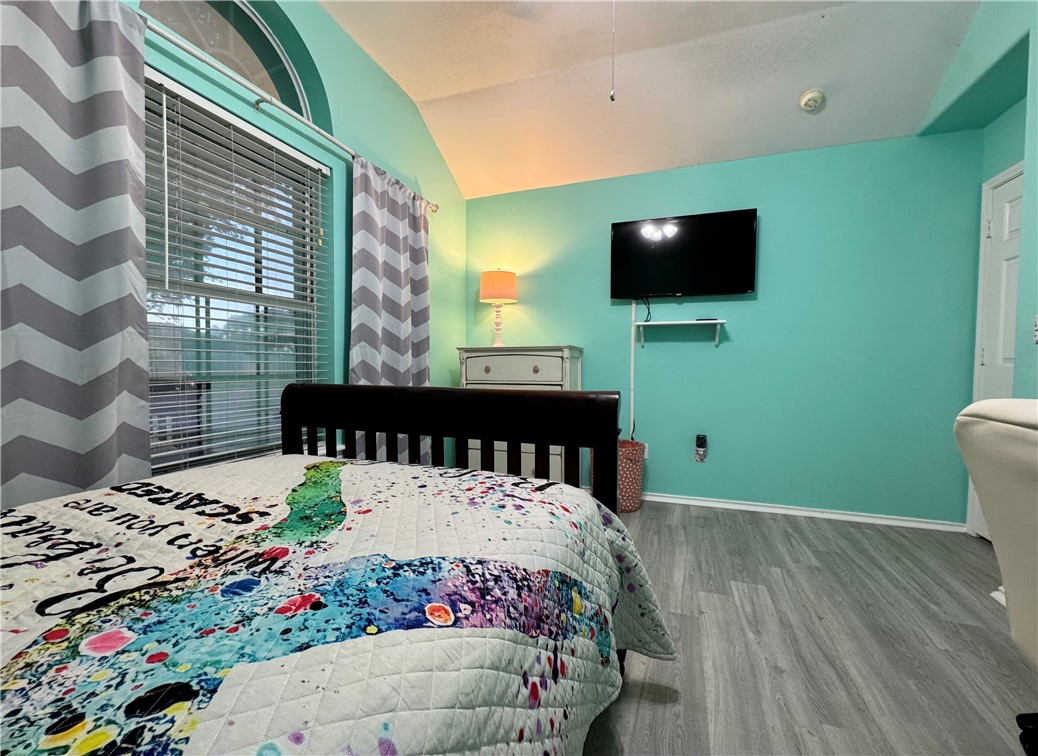 2111 Bay Breeze Property Photo 28