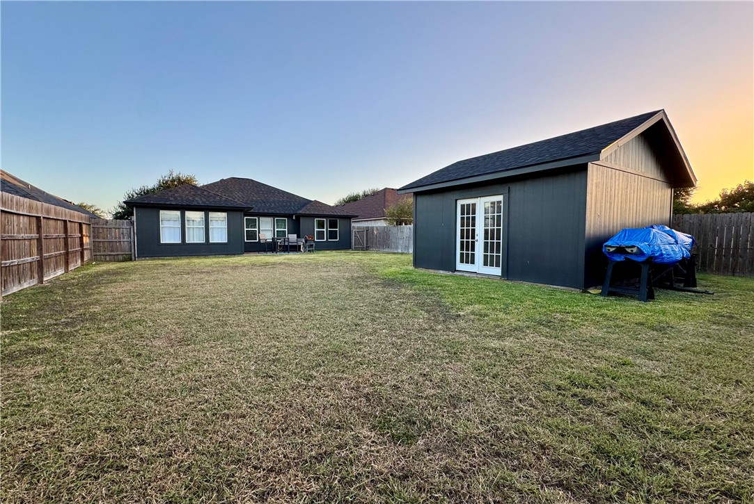 2111 Bay Breeze Property Photo 32