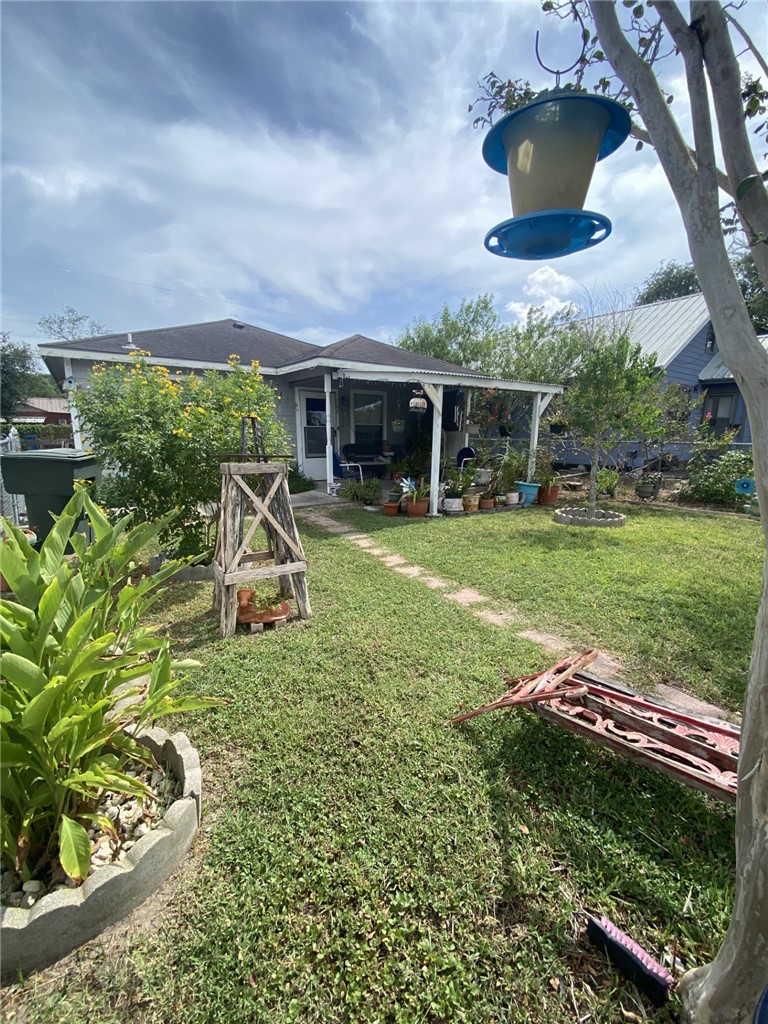 502 Gardenia St Property Photo 2