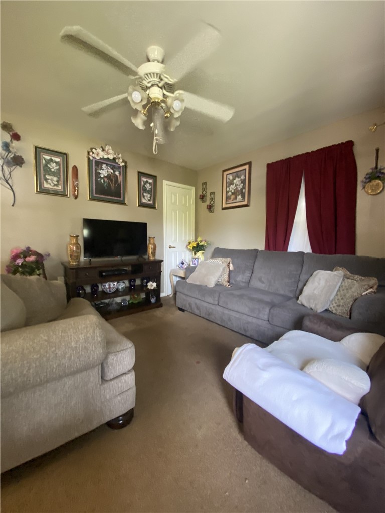 502 Gardenia St Property Photo 6