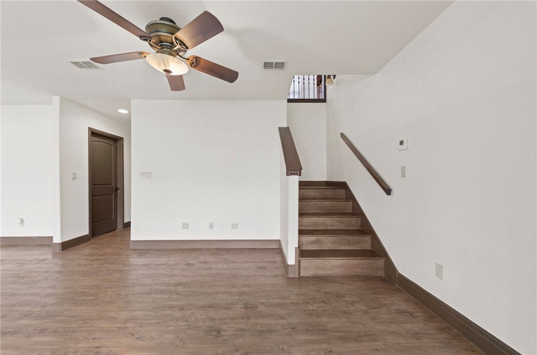105 Knoll Trail Property Photo 31