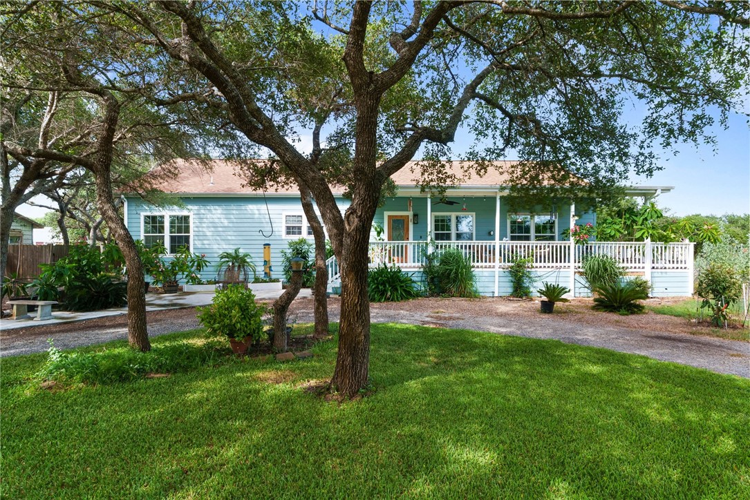1708 W Mcclung Property Photo 1