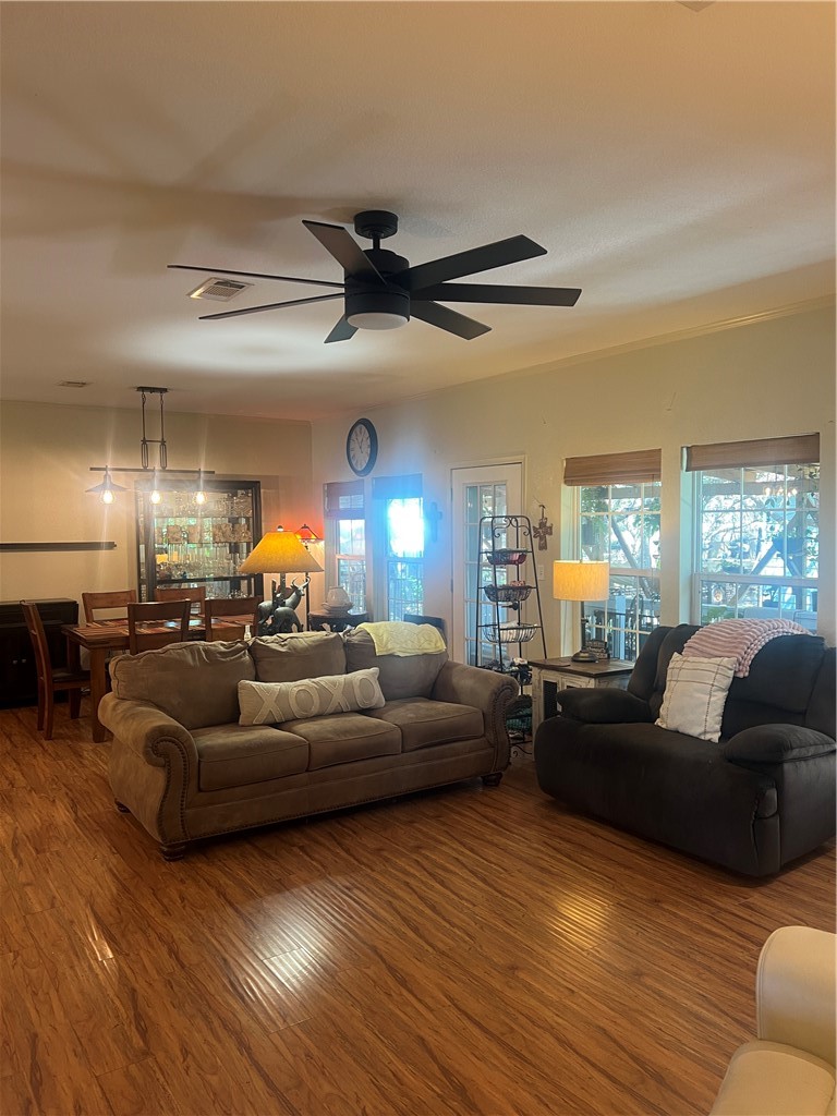 1708 W Mcclung Property Photo 3