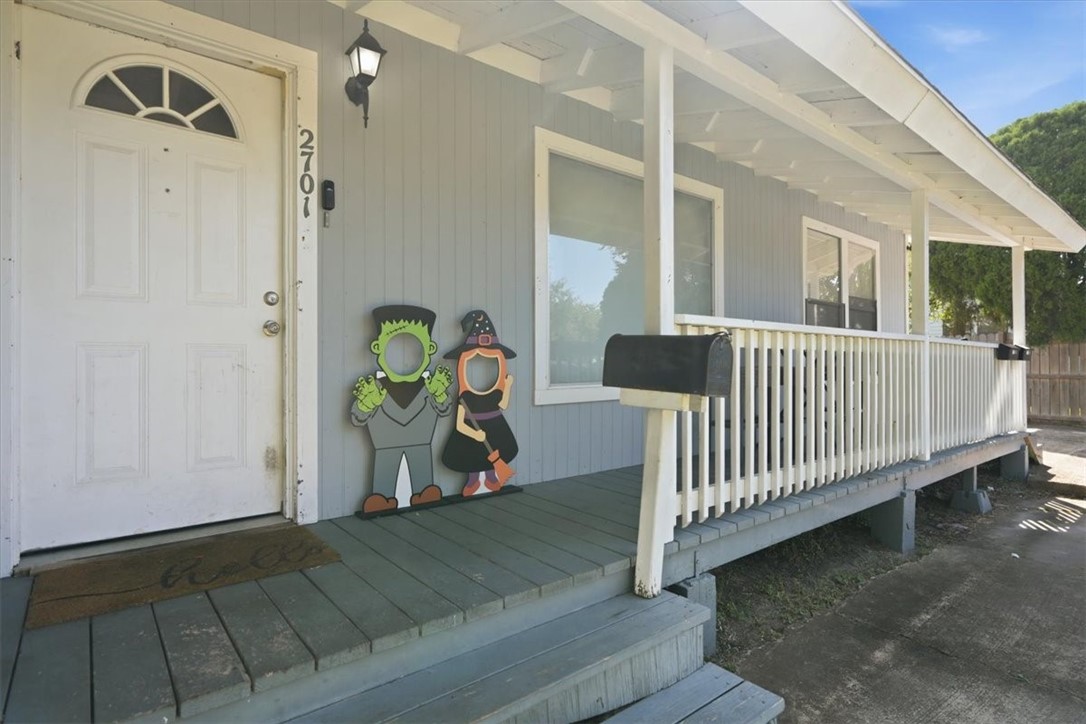 2701 Nemec St Property Photo 3