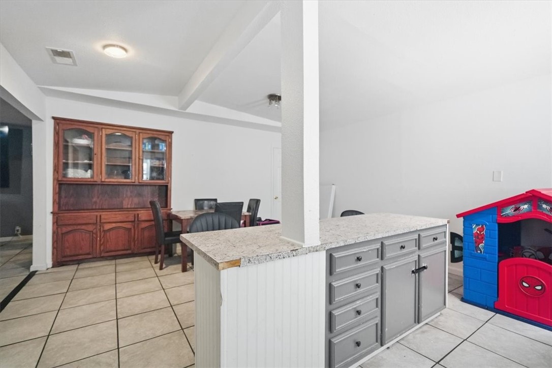 2701 Nemec St Property Photo 11