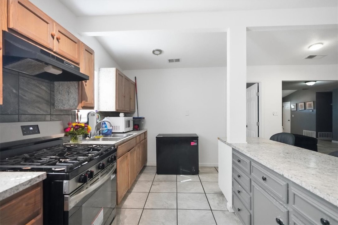 2701 Nemec St Property Photo 12