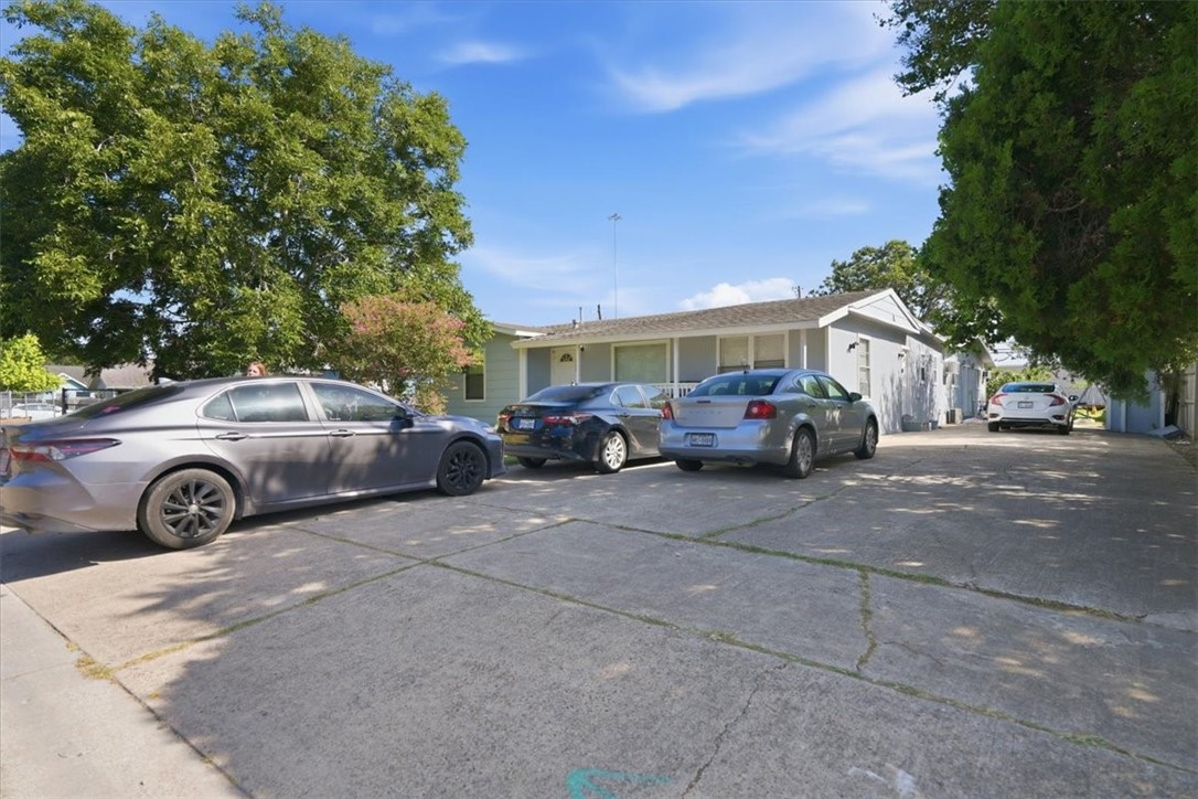 2701 Nemec St Property Photo 24