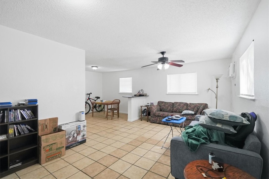 2701 Nemec St Property Photo 28