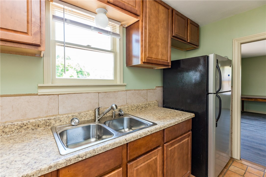 2801 Austin St C Property Photo 10