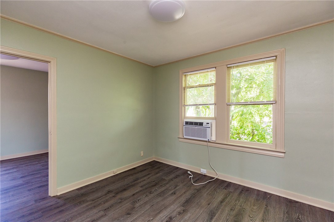 2801 Austin St C Property Photo 11
