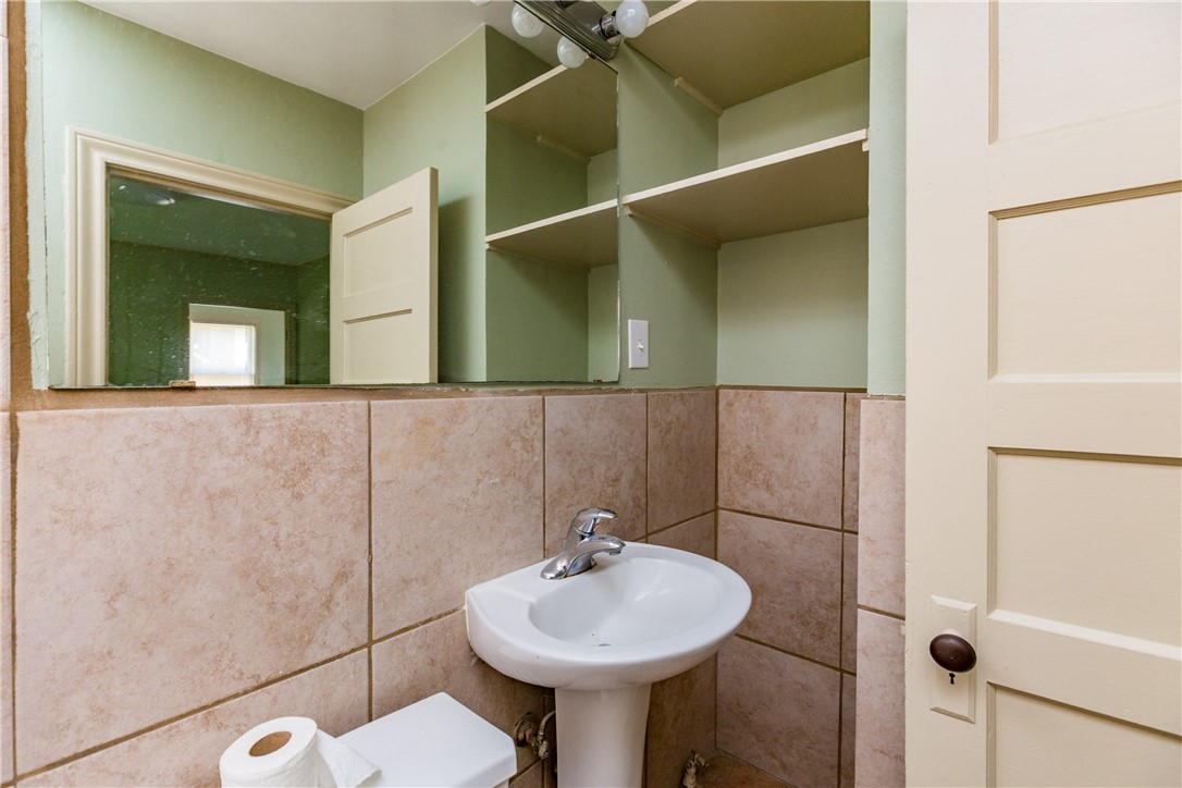 2801 Austin St C Property Photo 15