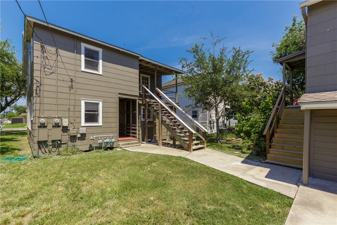 2801 Austin St C Property Photo 18