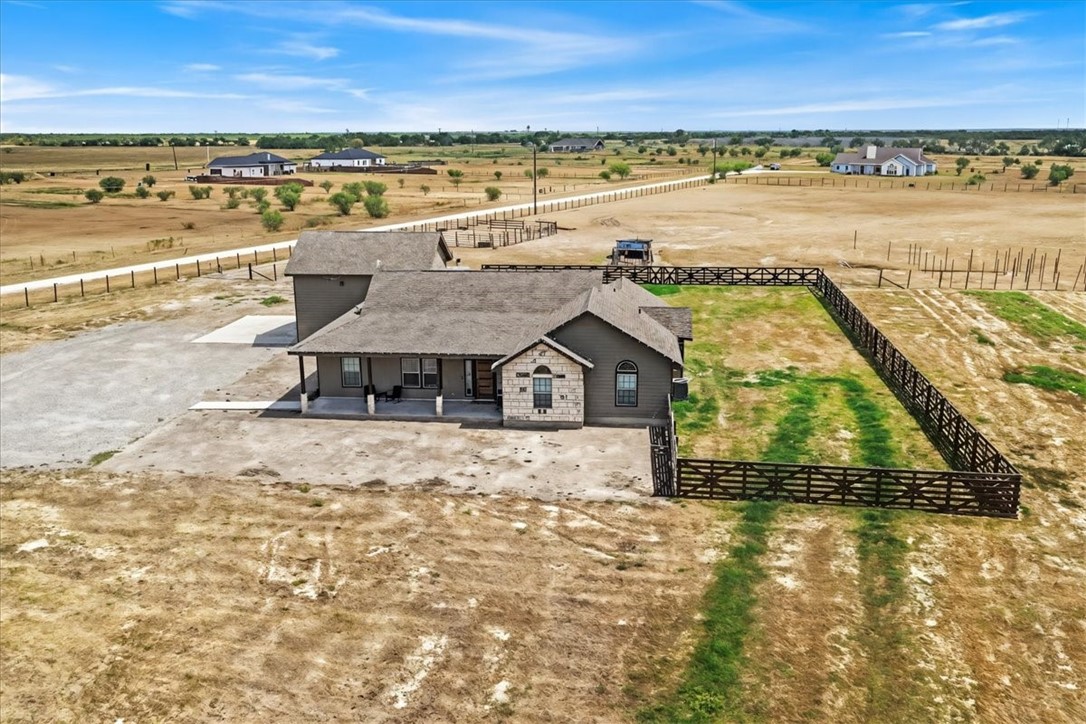 6456 Fm 624 Property Photo 1