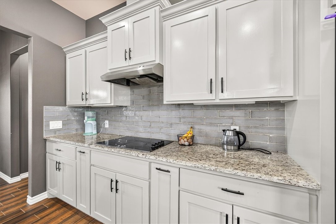 6456 Fm 624 Property Photo 12