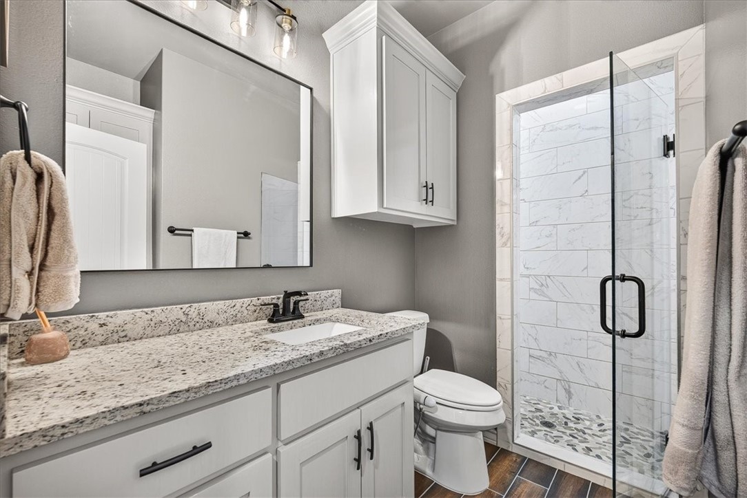 6456 Fm 624 Property Photo 24